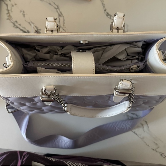 Betsey Johnson Lilac Quilted Shoulder Bag with White Trim - Picture 4 of 5